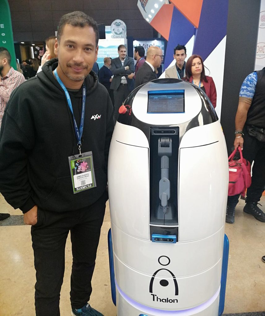 Conociendo a 'Thalon', un robot 100% colombiano.