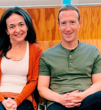 La poderosa Sheryl Sandberg renuncia a Meta/Facebook