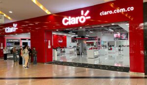 Claro amplía su Centro de Atención y Ventas en Unicentro