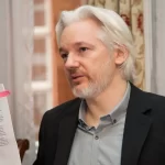 Julian Assange vuelve a Australia tras una década de lucha judicial al alcanzar un acuerdo
