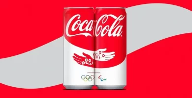 Coca-Cola abraza sus latas en los "Juegos Olímpicos París 2024"