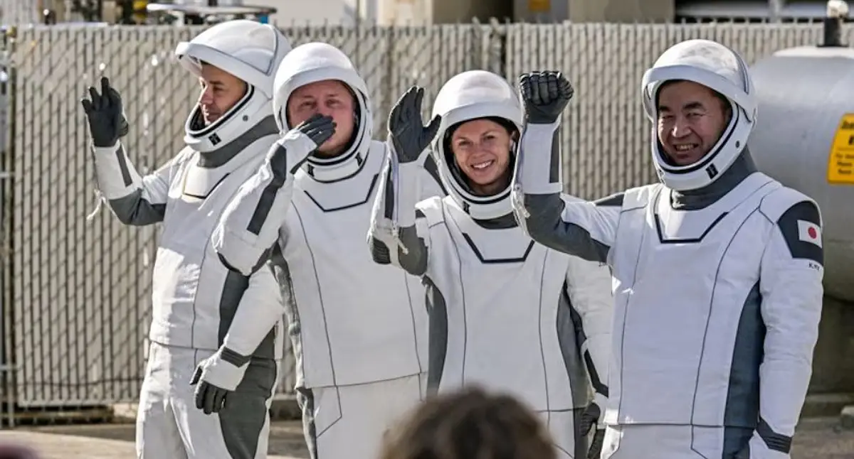 SpaceX rompe récord con misión tripulada exprés a la EEI