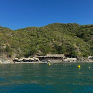 AC by Marriott Santa Marta lanza servicio gratuito de transporte marítimo a Playa Calderón 5